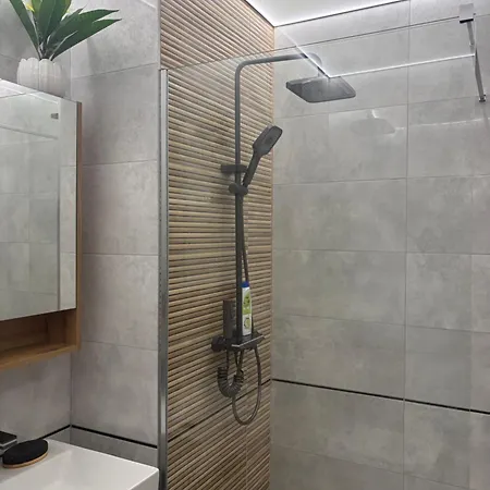 Апартаменти Berlin Golden 327 *