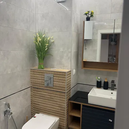 Апартаменти Berlin Golden 327 *